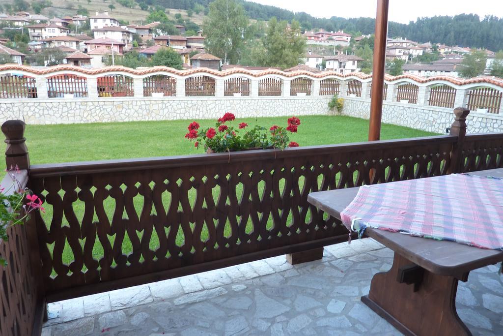 Guest House H Dzhogolanov Копривштица Экстерьер фото