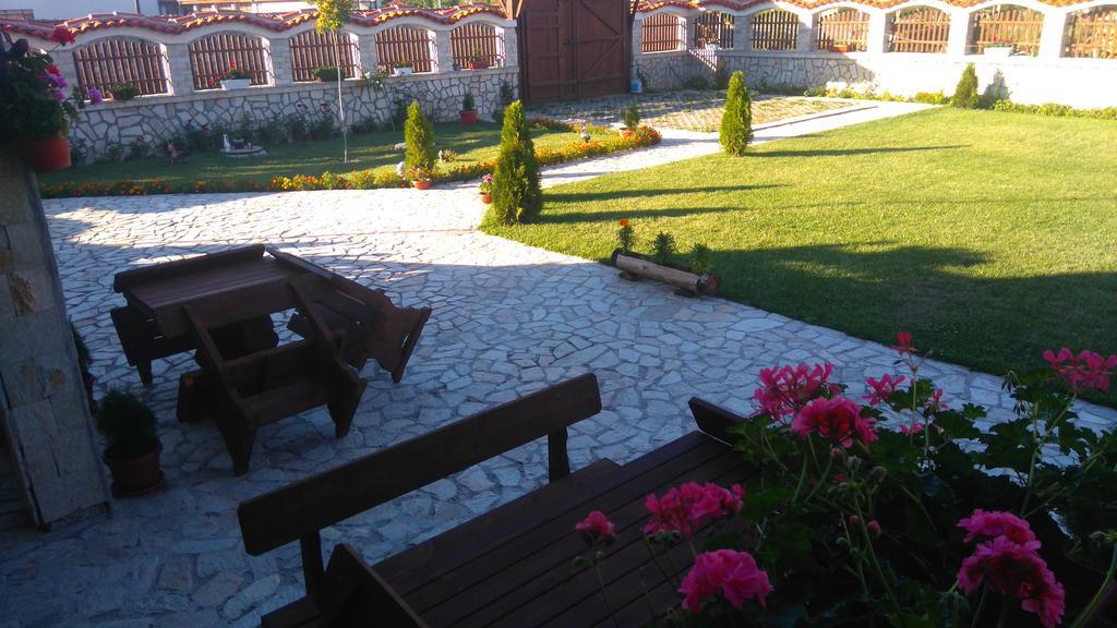 Guest House H Dzhogolanov Копривштица Экстерьер фото