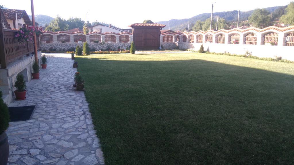 Guest House H Dzhogolanov Копривштица Экстерьер фото
